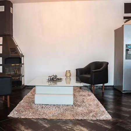 De Luxe Villa